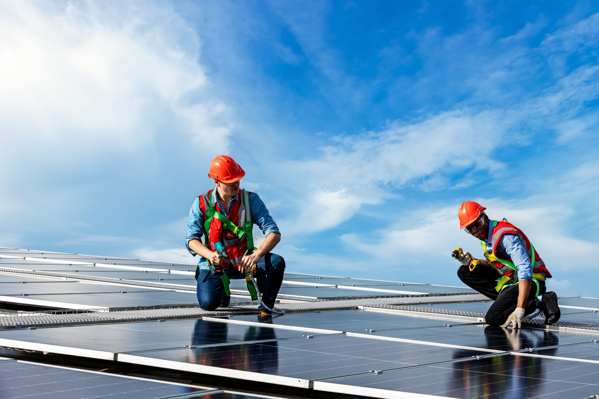 Government Incentives: Maximising Savings with Commercial Solar Installations 7 Commercial solar panel installation by Limitless Solar Solutions showcasing large-scale solar panels being installed for businesses in Brisbane and the Sunshine Coast.